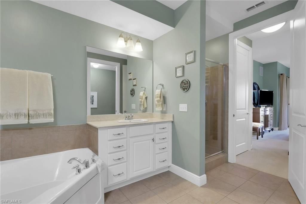 8011 Via Monte Carlo Way, Unit 2213, Estero, FL 33928 Photo