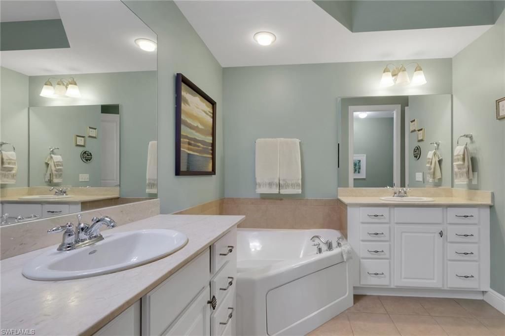 8011 Via Monte Carlo Way, Unit 2213, Estero, FL 33928 Photo