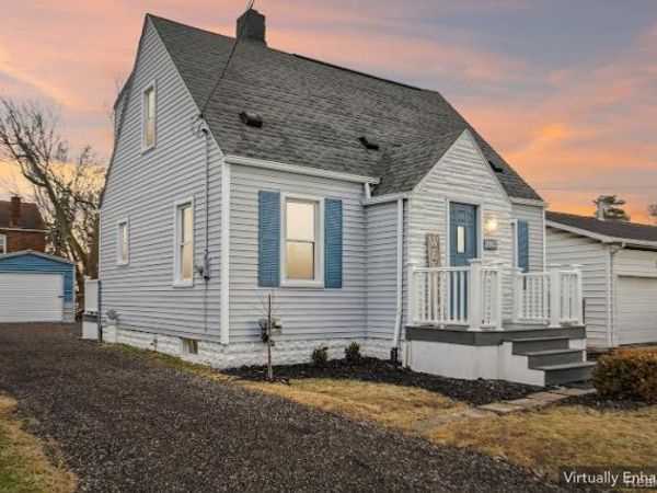 2061 E Boatfield Avenue, Burton, MI 48529