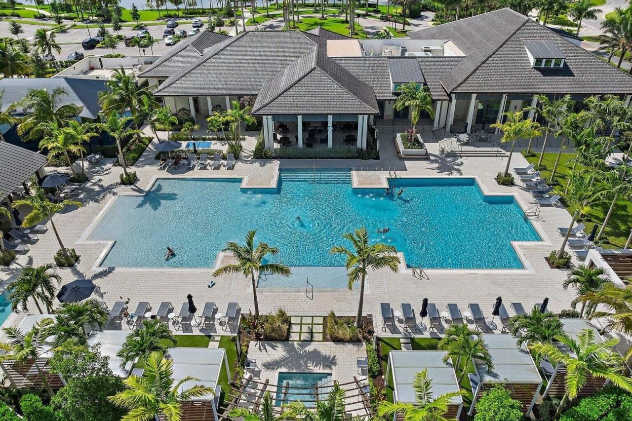 9124 Coral Isles Circle, Palm Beach Gardens, FL 33412 Photo