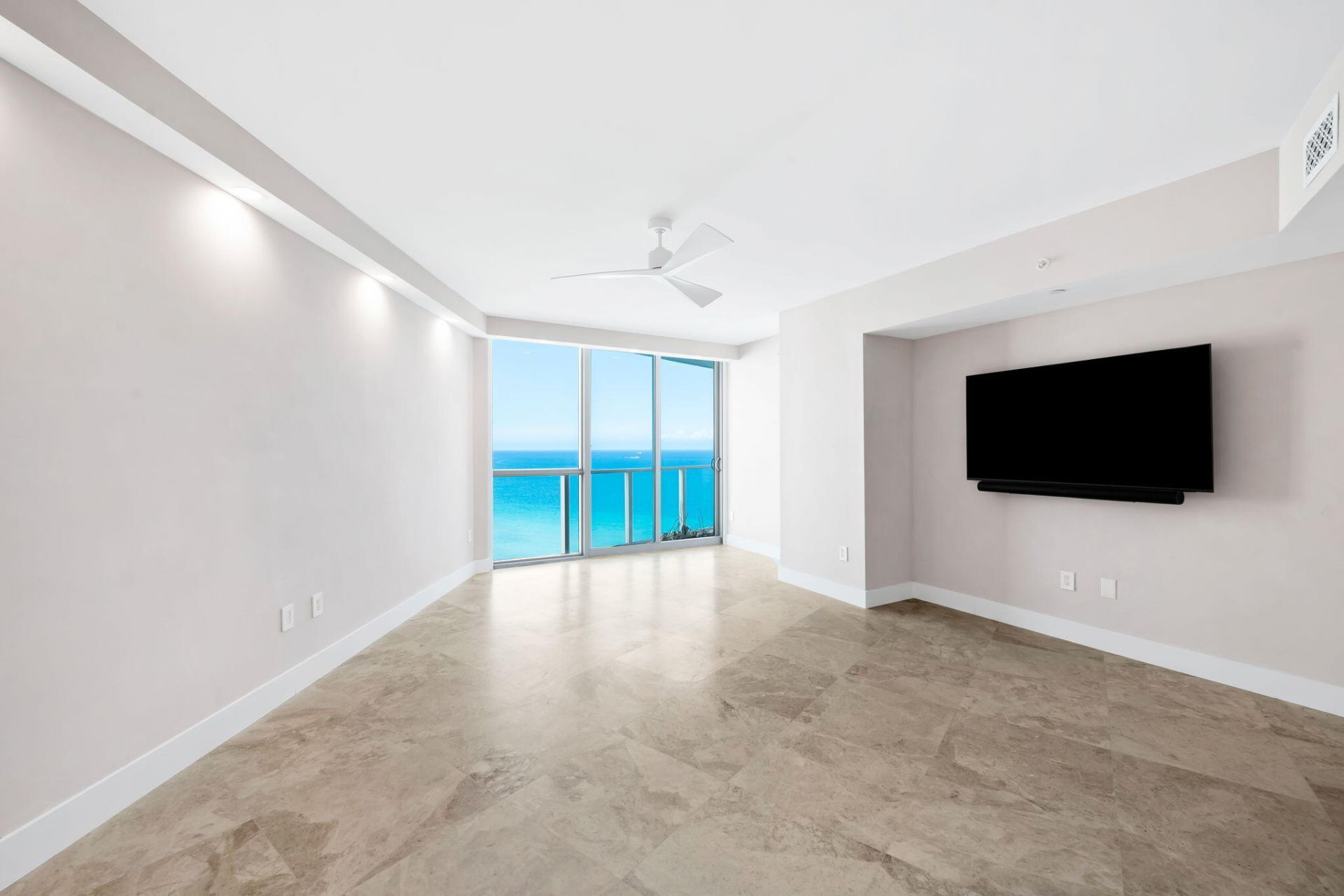 3101 S Ocean Drive, Unit 1807, Hollywood, FL 33019 Photo
