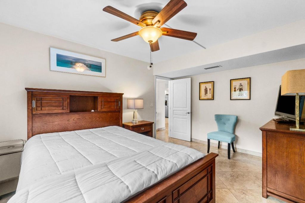 3505 Oaks Way, Unit 301, Pompano Beach, FL 33069 Photo