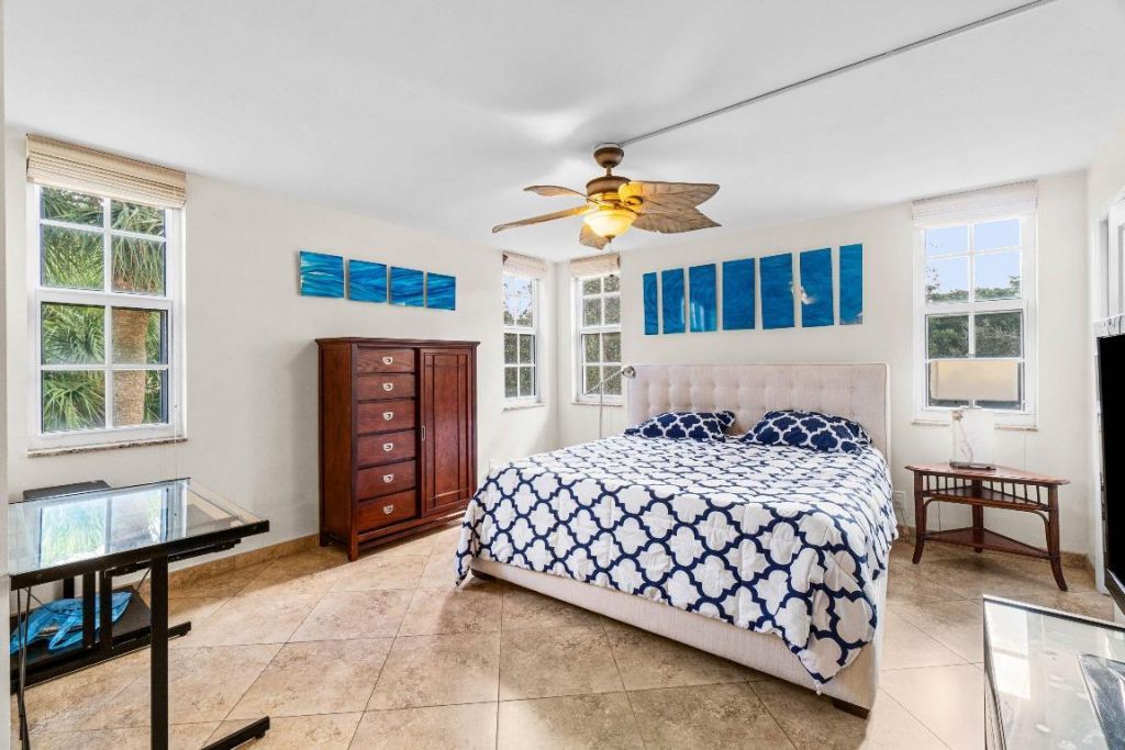 3505 Oaks Way, Unit 301, Pompano Beach, FL 33069 Photo