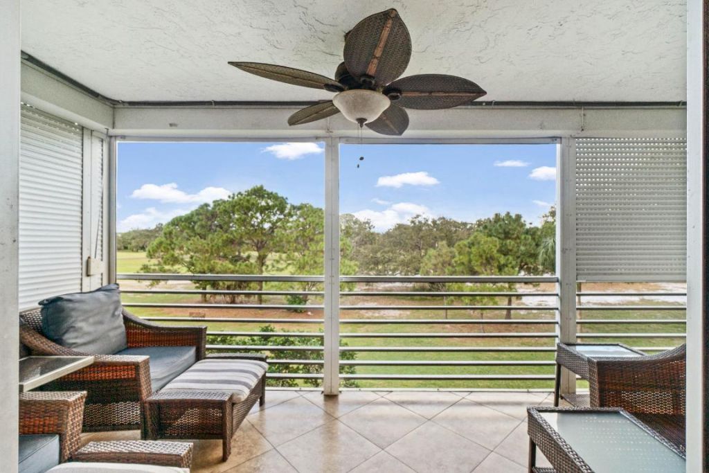 3505 Oaks Way, Unit 301, Pompano Beach, FL 33069 Photo