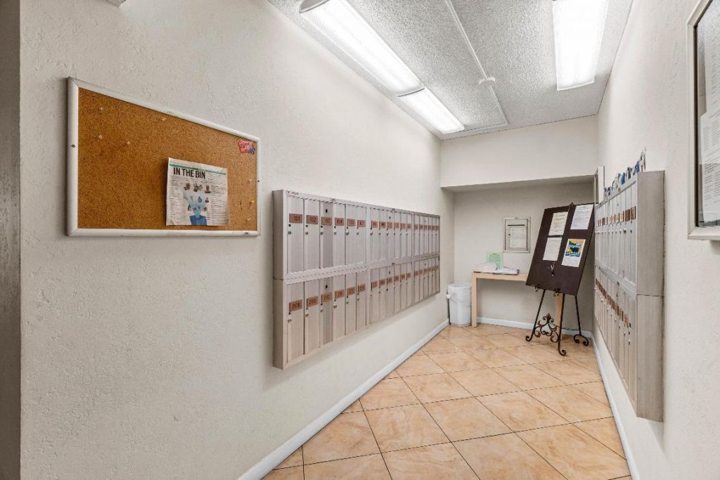 3505 Oaks Way, Unit 301, Pompano Beach, FL 33069 Photo