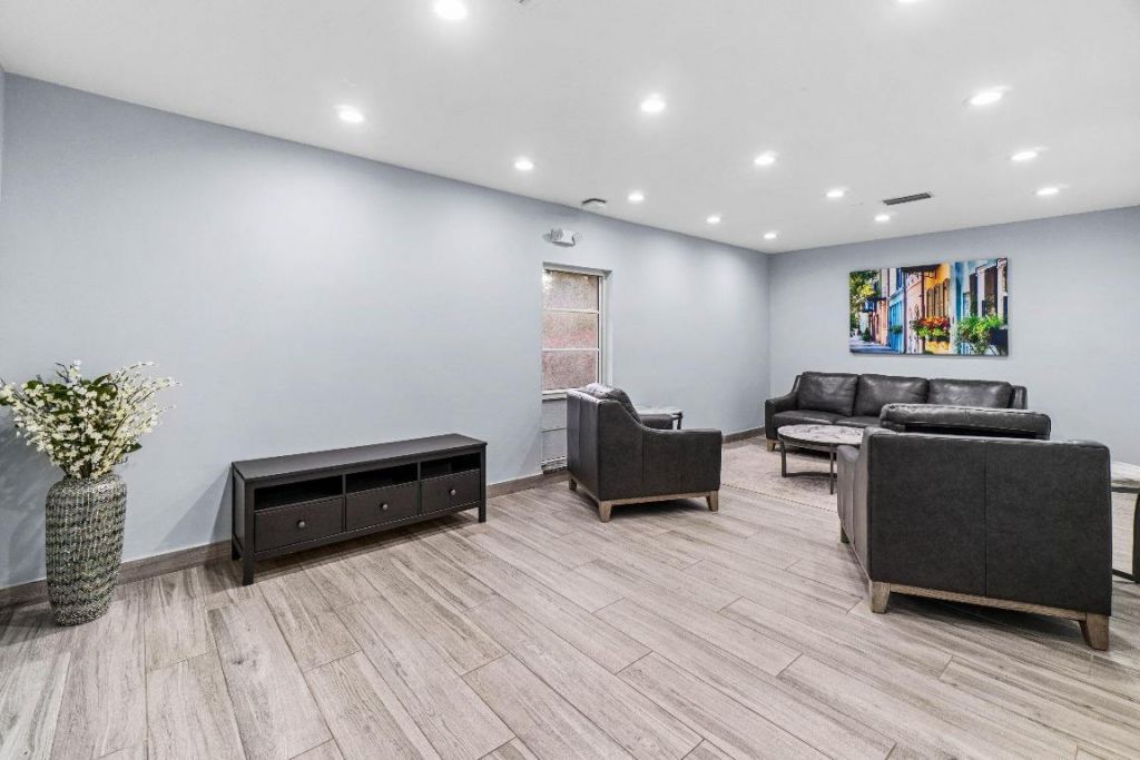 3505 Oaks Way, Unit 301, Pompano Beach, FL 33069 Photo