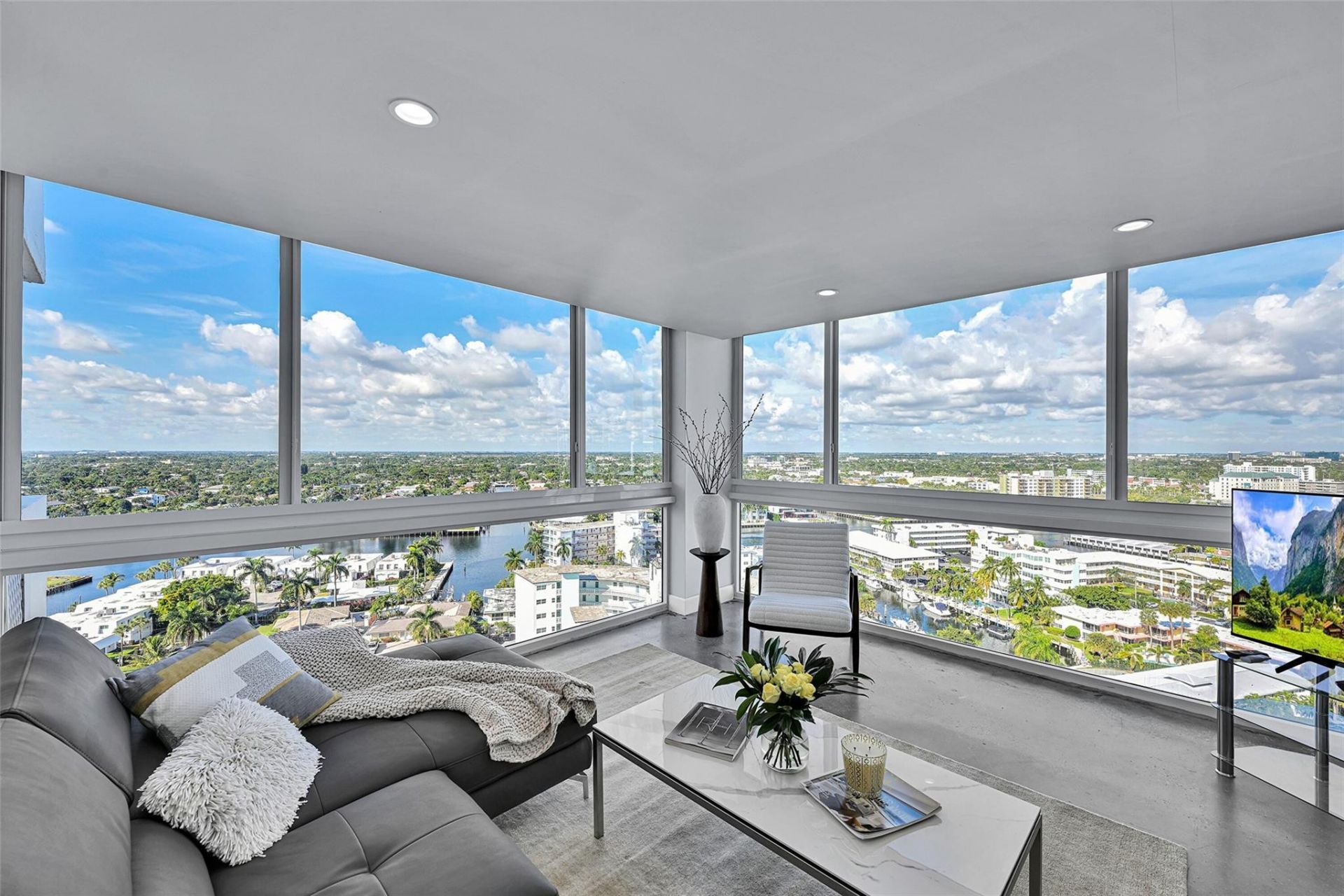 2715 N Ocean Boulevard, Unit 18E, Fort Lauderdale, FL 33308 Photo