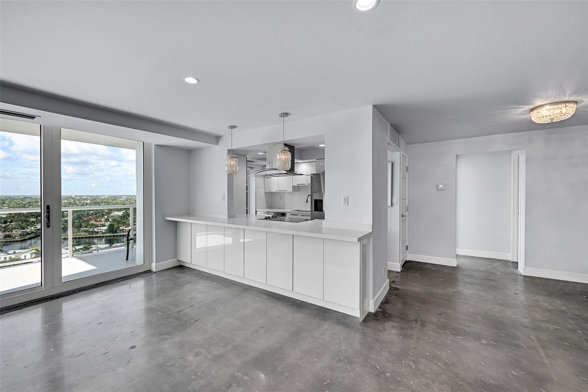 2715 N Ocean Boulevard, Unit 18E, Fort Lauderdale, FL 33308 Photo