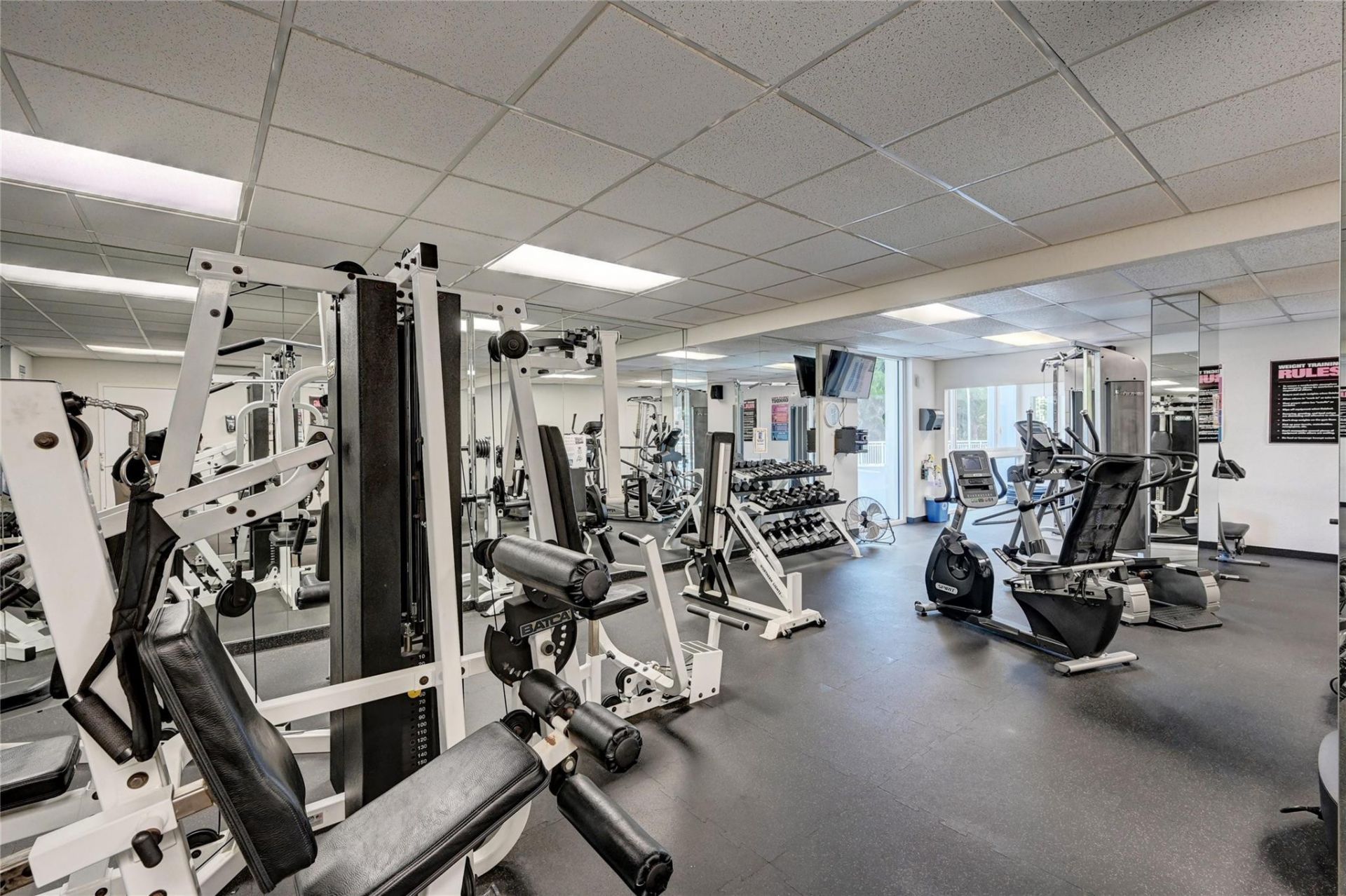 2715 N Ocean Boulevard, Unit 18E, Fort Lauderdale, FL 33308 Photo