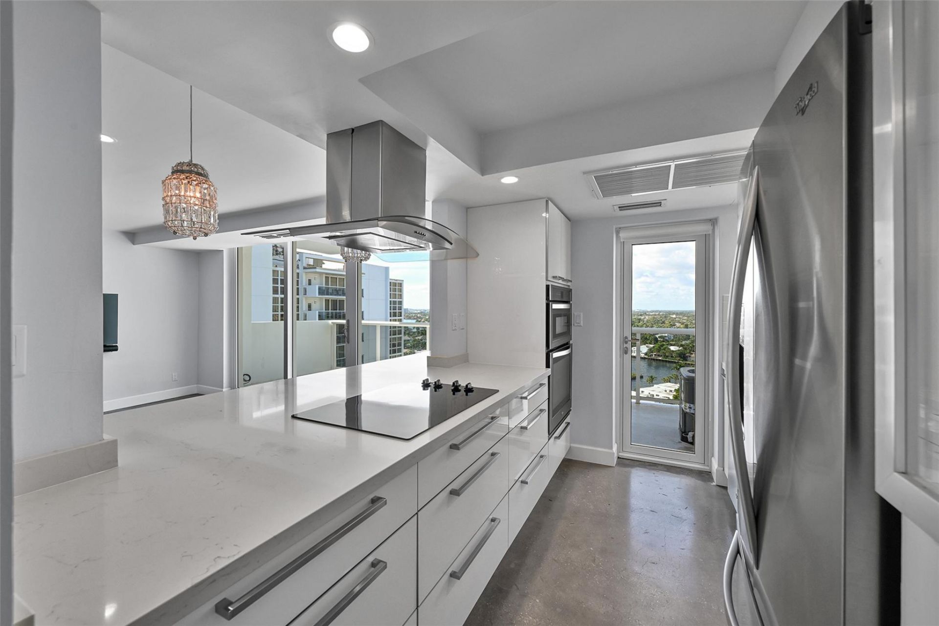 2715 N Ocean Boulevard, Unit 18E, Fort Lauderdale, FL 33308 Photo