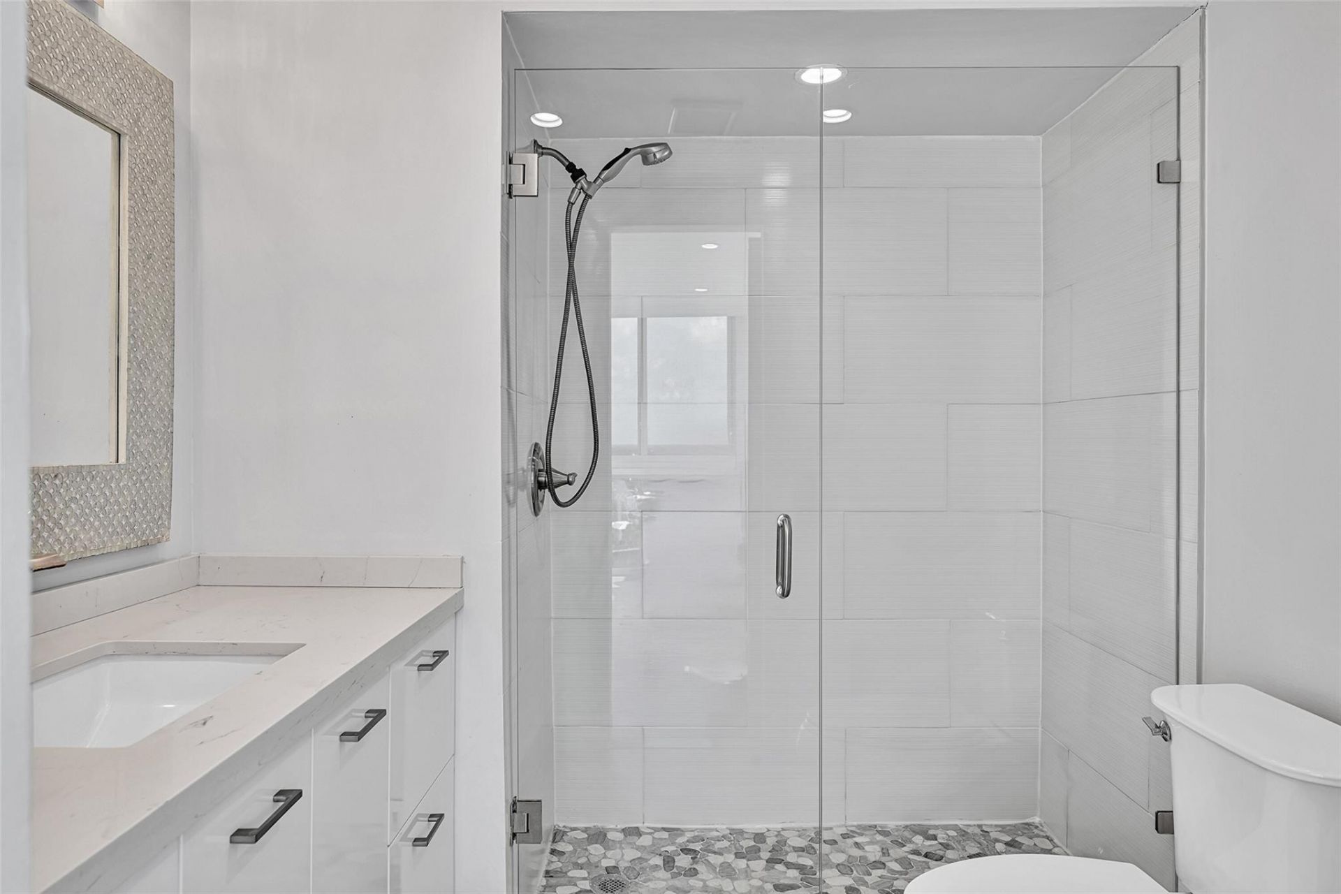 2715 N Ocean Boulevard, Unit 18E, Fort Lauderdale, FL 33308 Photo