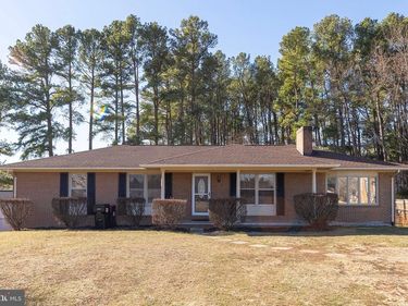 120 AMELIA AVENUE, STEPHENS CITY, VA 22655