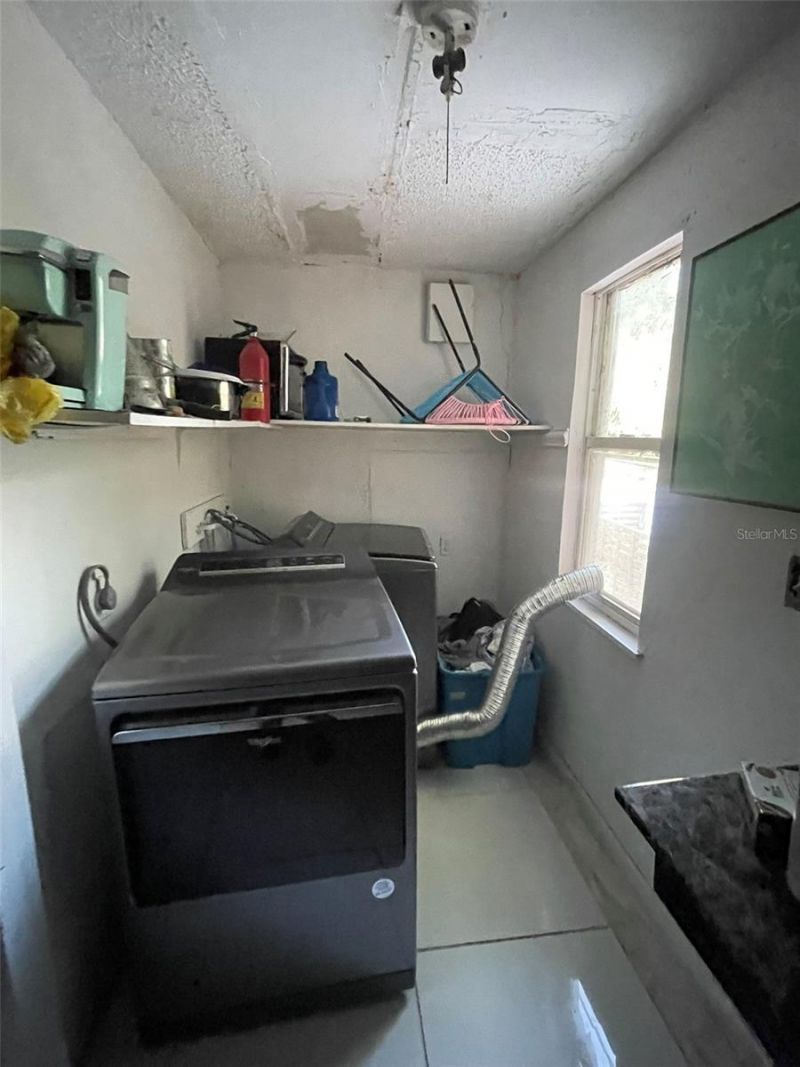 858 35th Avenue S, Saint Petersburg, FL 33705 Photo