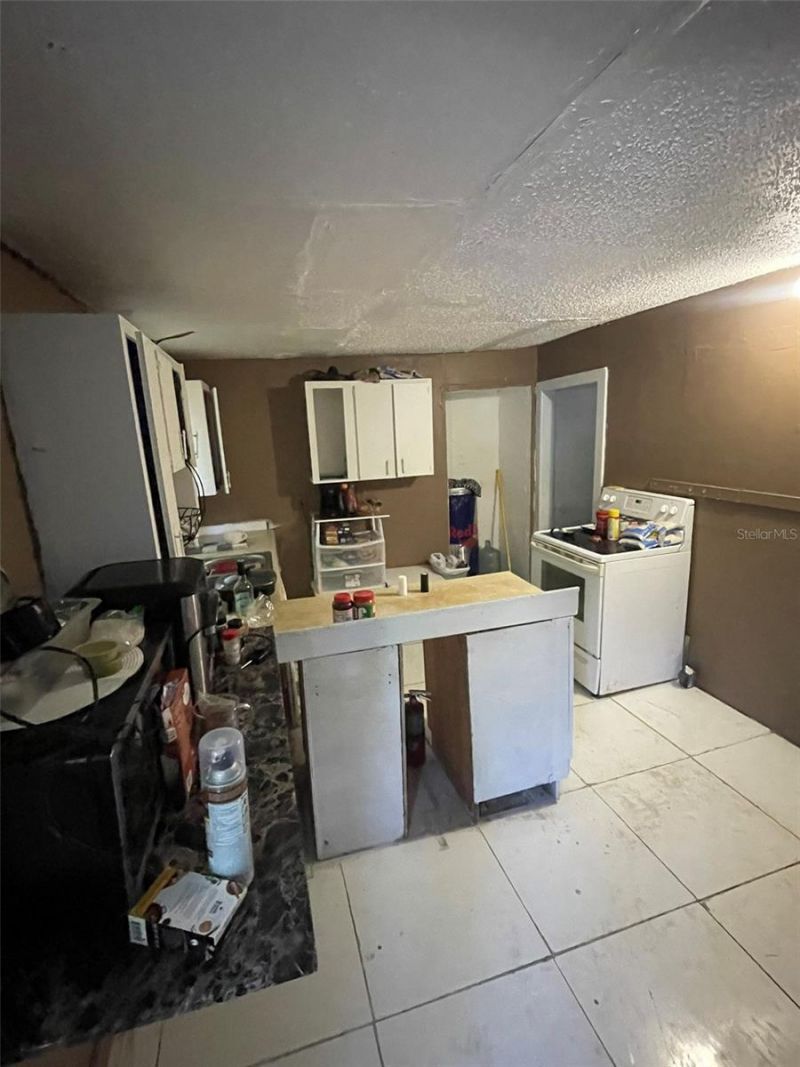 858 35th Avenue S, Saint Petersburg, FL 33705 Photo