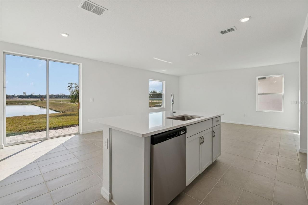 9018 Optimist Way, Palmetto, FL 34221 Photo