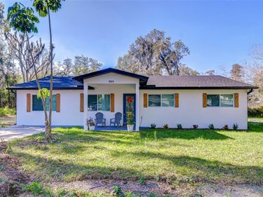 909 LAKE CHARLES CIRCLE, LUTZ, FL 33548