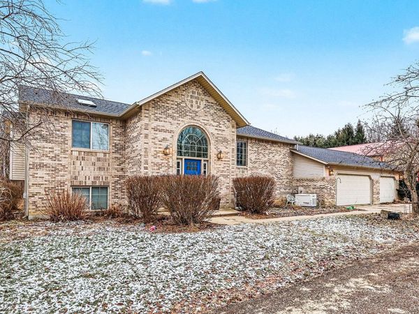 5186 Windsor Highway, Potterville, MI 48876