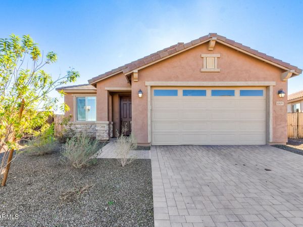6909 W GWEN Street, Laveen, AZ 85339