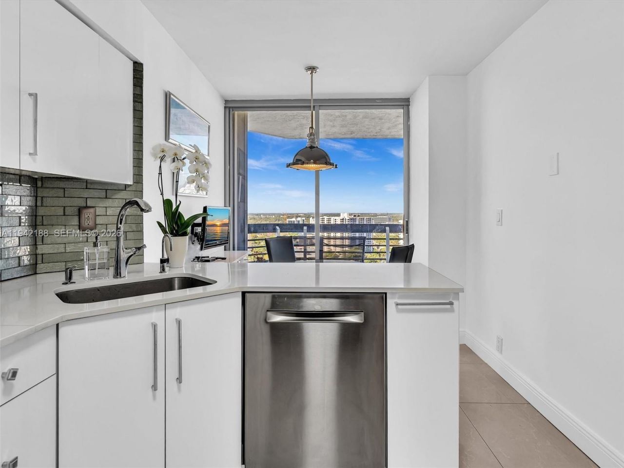 3530 Mystic Pointe Dr, Unit 2502, Aventura, FL 33180 Photo