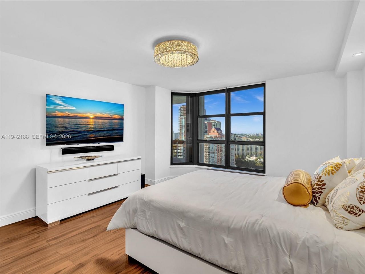 3530 Mystic Pointe Dr, Unit 2502, Aventura, FL 33180 Photo