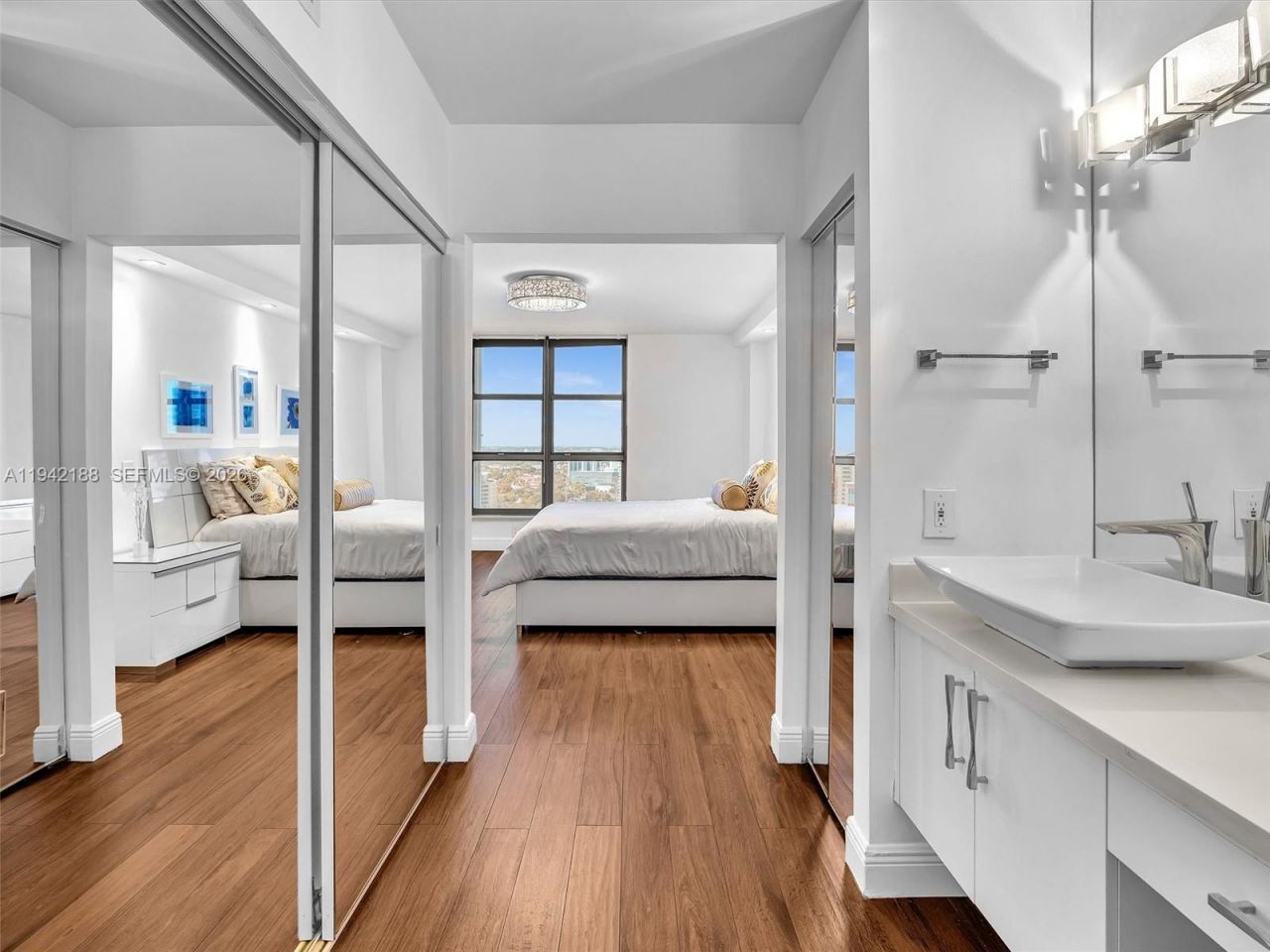 3530 Mystic Pointe Dr, Unit 2502, Aventura, FL 33180 Photo