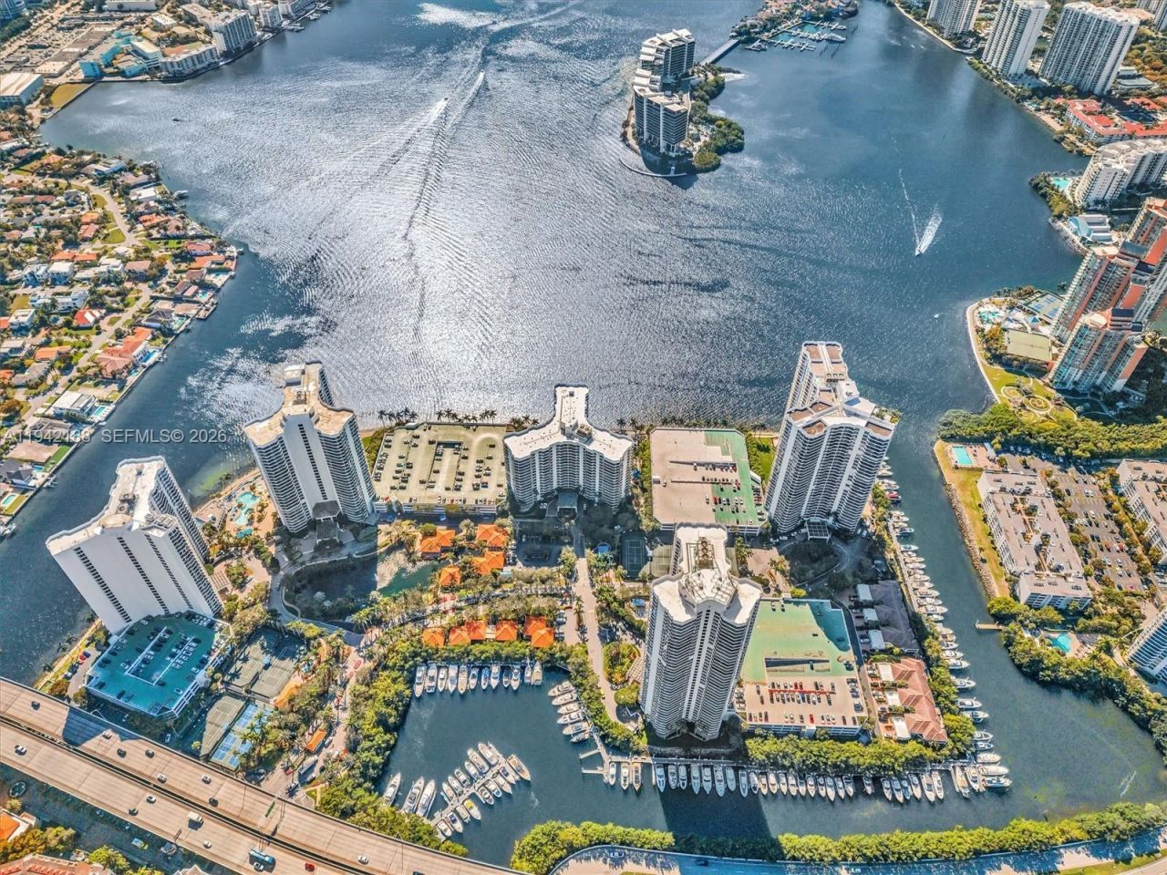 3530 Mystic Pointe Dr, Unit 2502, Aventura, FL 33180 Photo