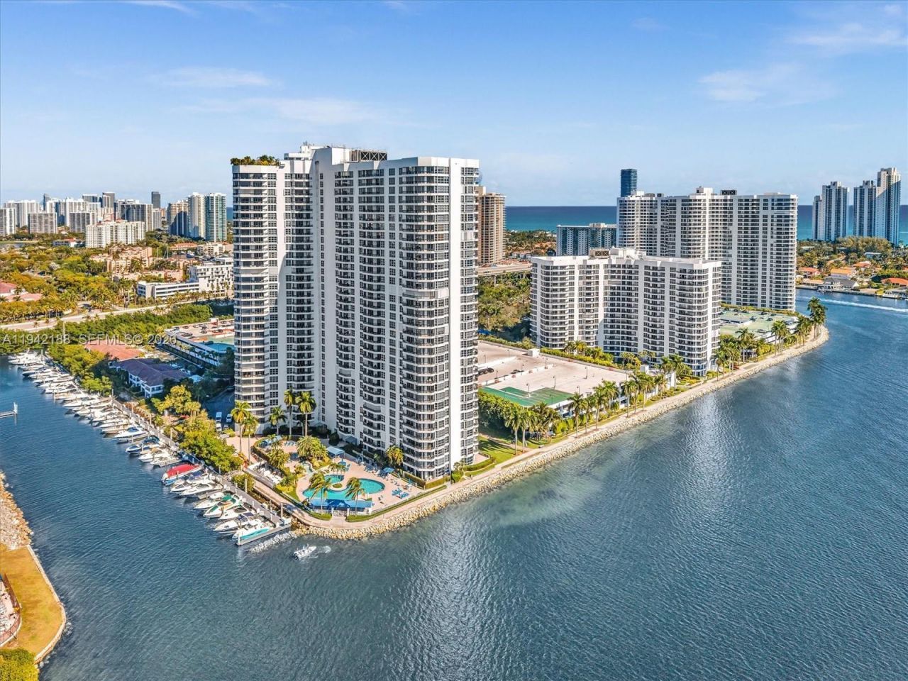 3530 Mystic Pointe Dr, Unit 2502, Aventura, FL 33180 Photo