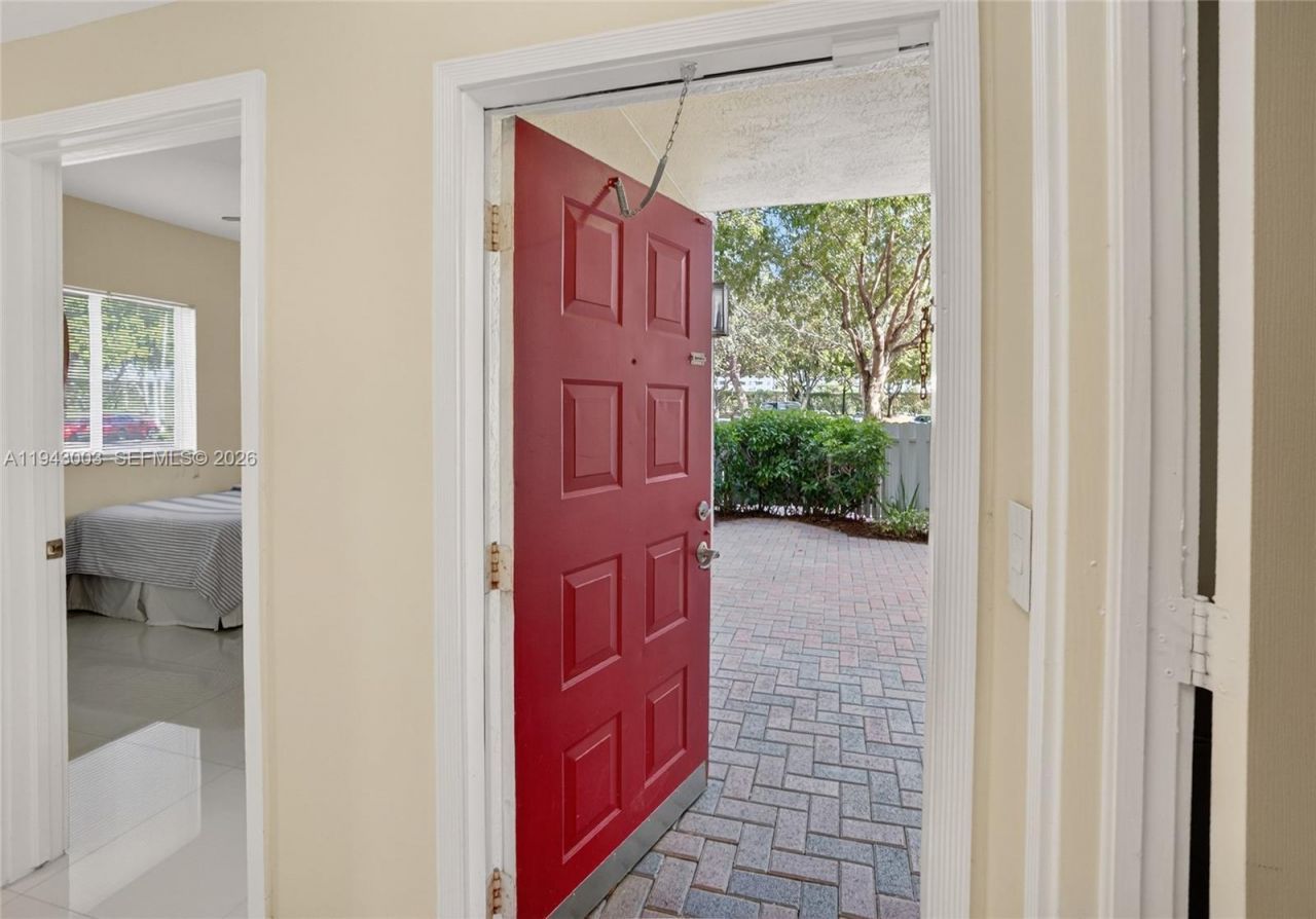 10710 NW 66th St, Unit 114, Doral, FL 33178 Photo