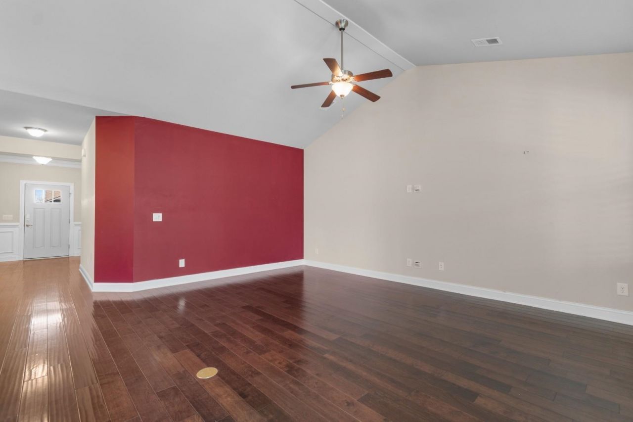 765 Berkshire Ave. Photo 12