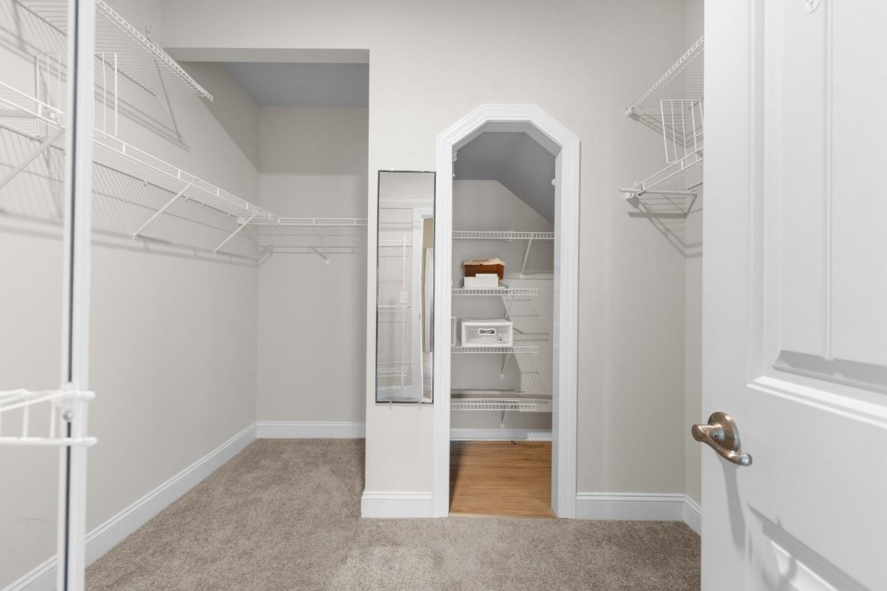 765 Berkshire Ave. Photo 18