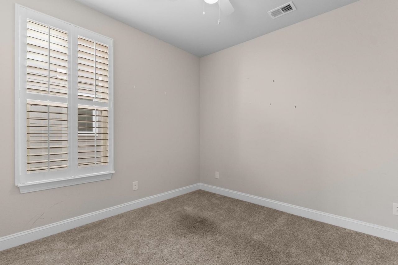 765 Berkshire Ave. Photo 19