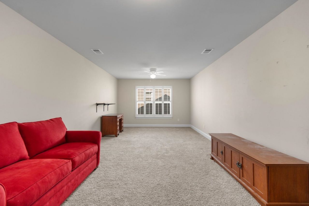 765 Berkshire Ave. Photo 24