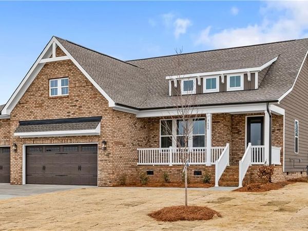 5600 Penguin Drive, Summerfield, NC 27358