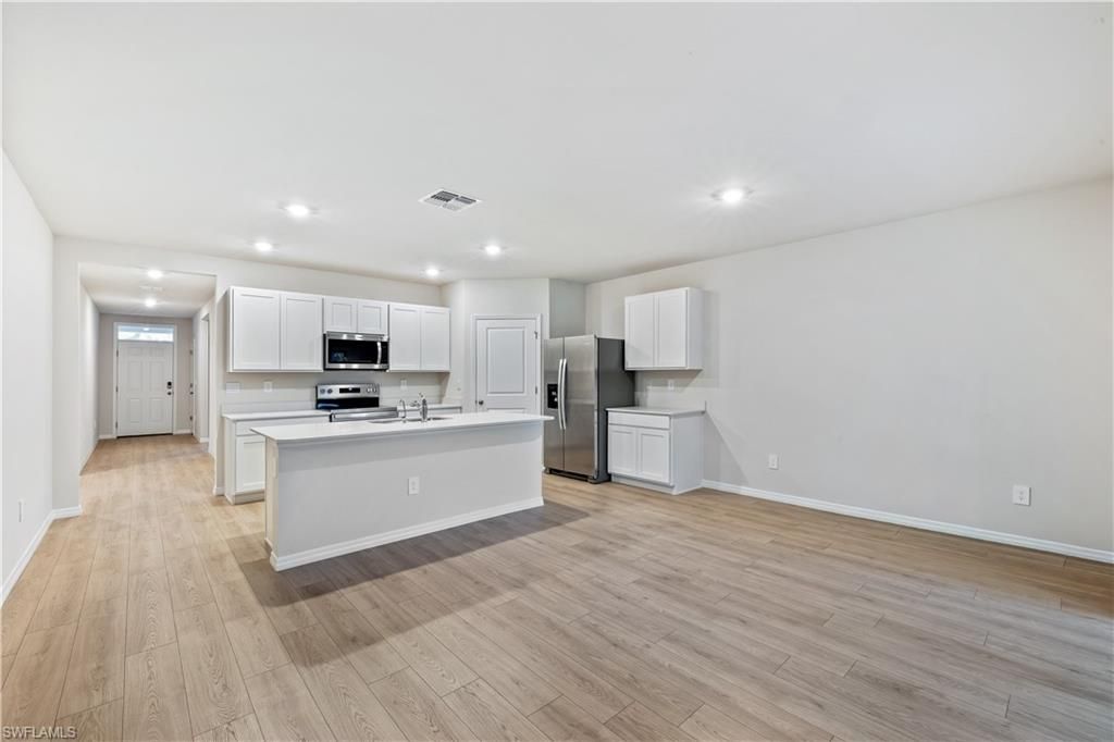 2905 62nd St W, Lehigh Acres, FL 33971 Photo