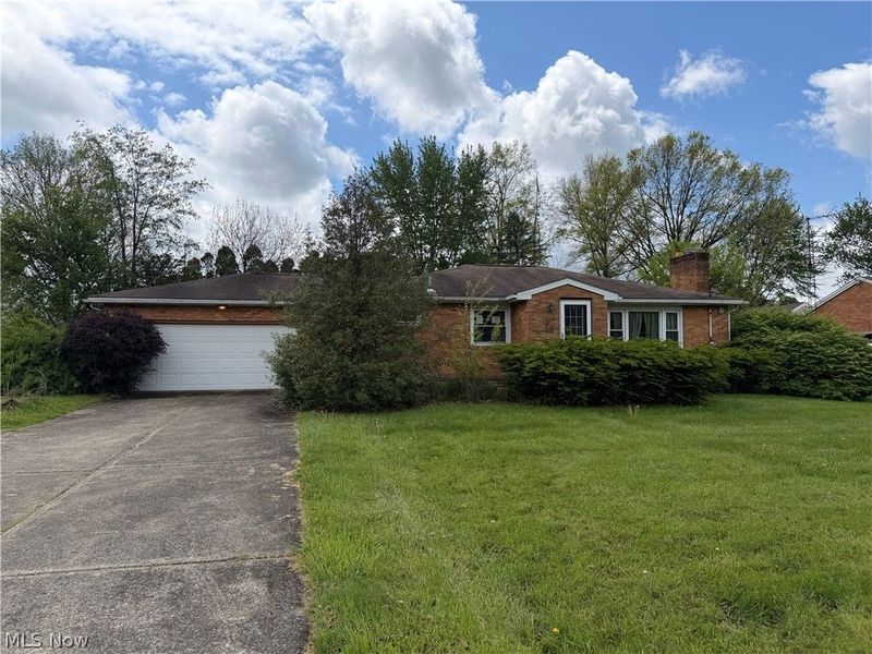 3858 Easton Street NE, Canton, OH 44721 Photo 1