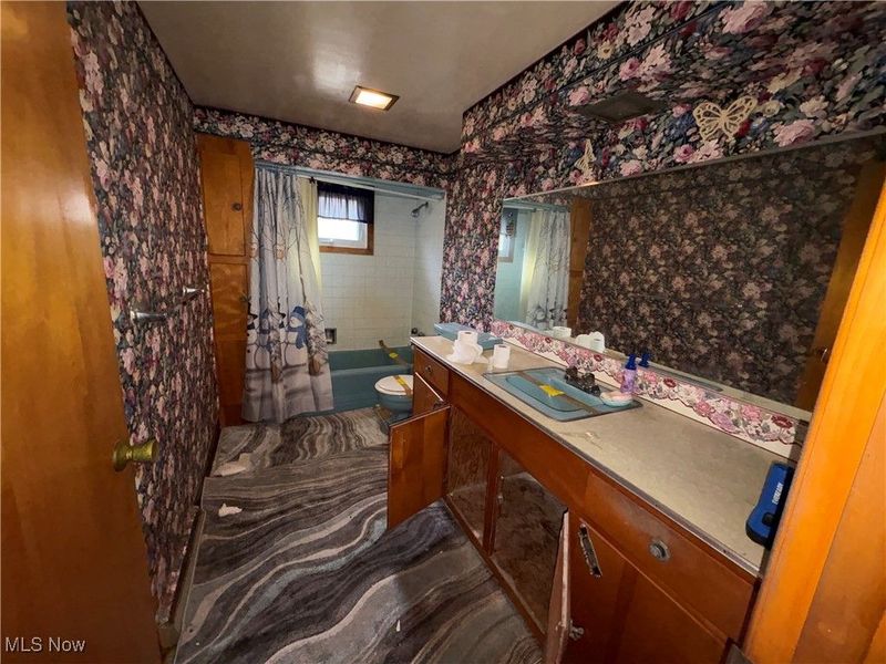 3858 Easton Street NE, Canton, OH 44721 Photo 6