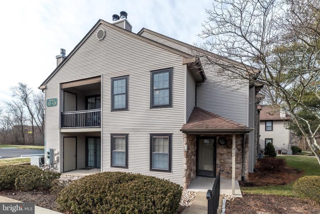 422 Redbud Court, Warrington, PA 18976 Main Photo