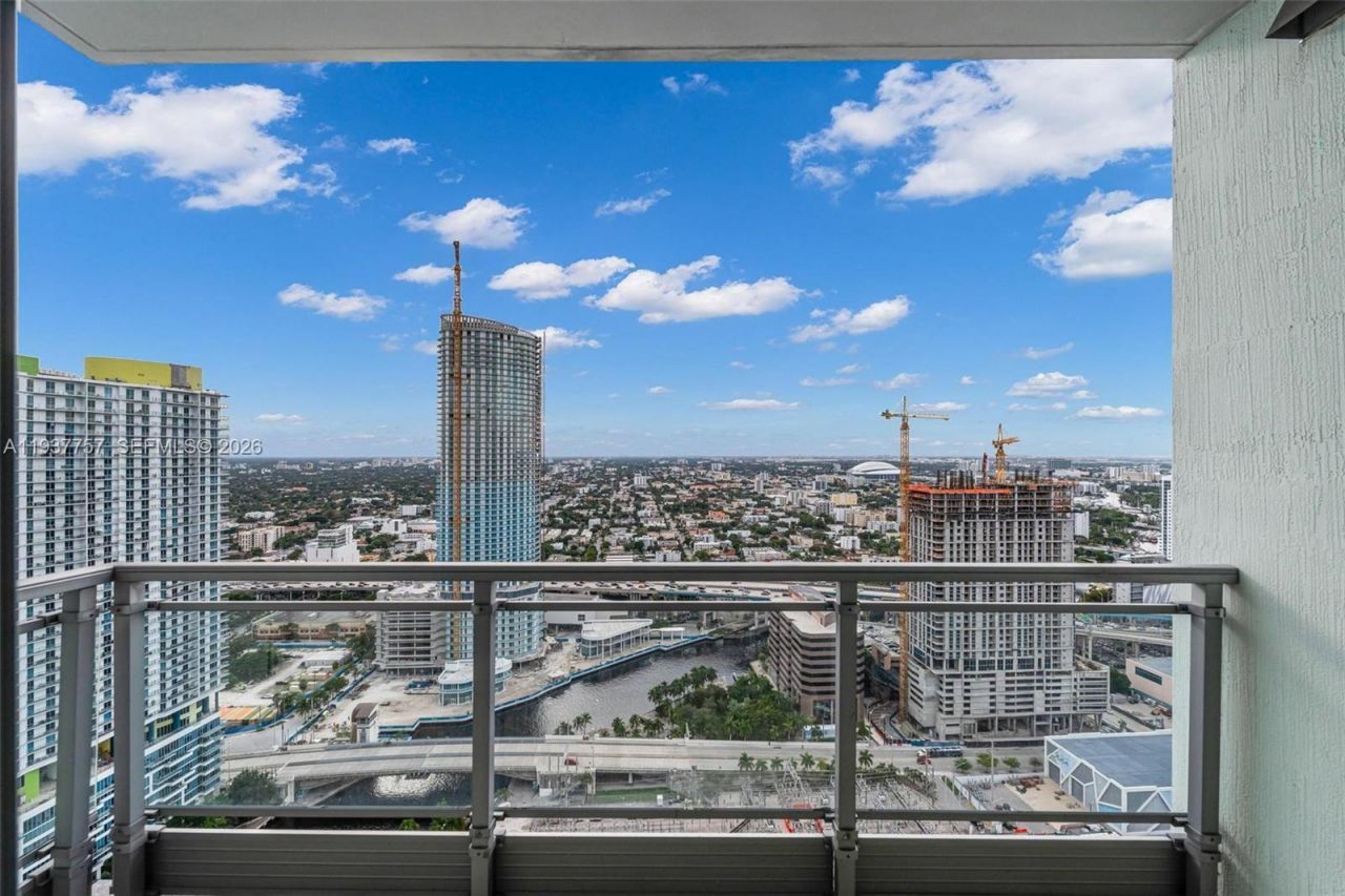 92 SW 3rd St , Unit 4109, Miami, FL 33130 Photo