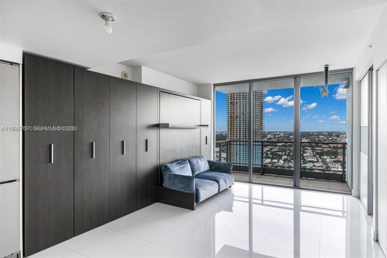 92 SW 3rd St , Unit 4109, Miami, FL 33130 Photo