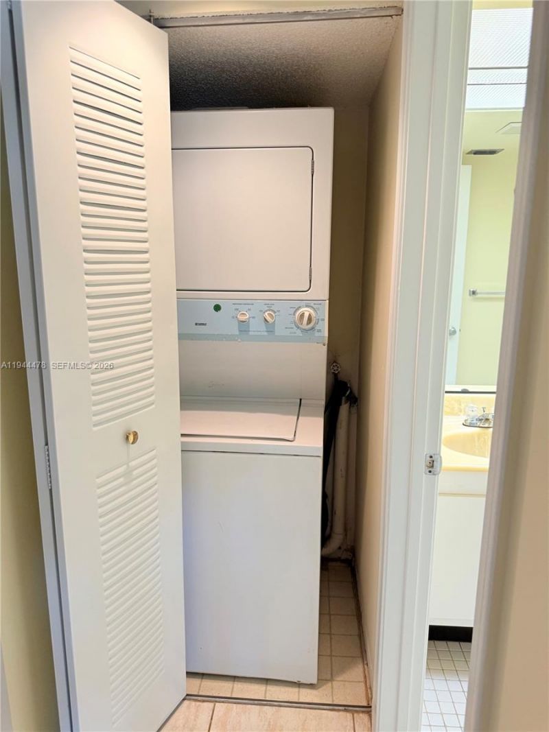 12950 SW 4th Ct, Unit 107H, Pembroke Pines, FL 33027 Photo