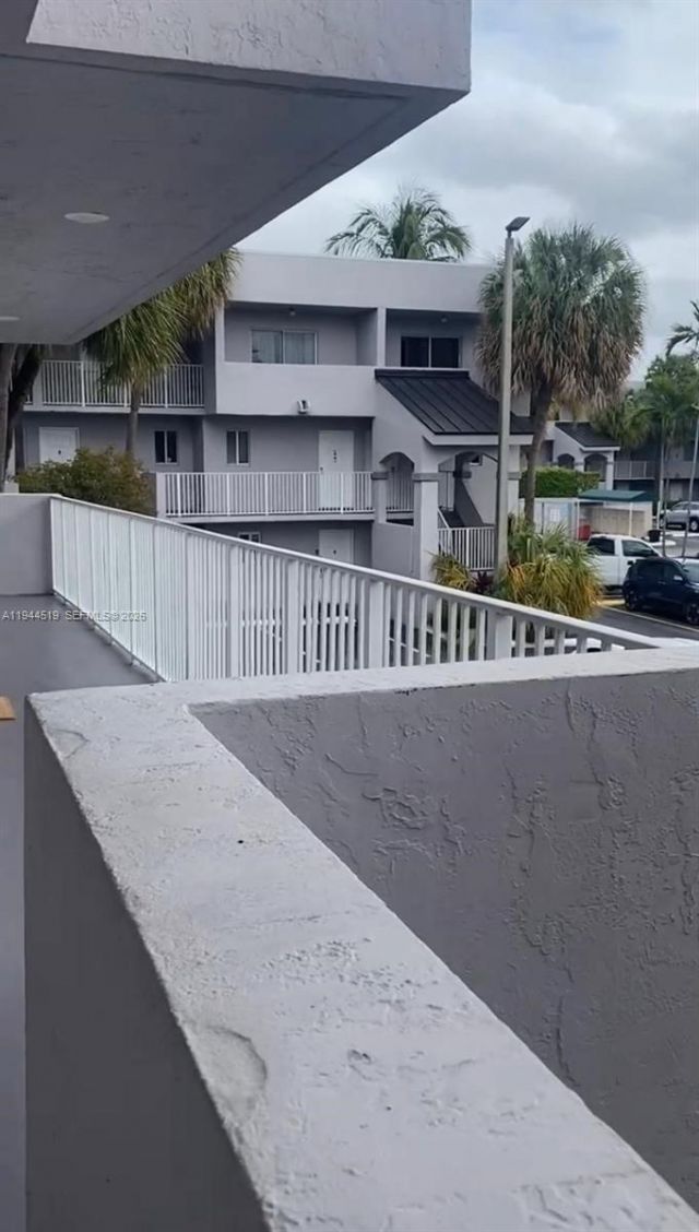 2690 W 76th St, Unit 214, Hialeah, FL 33016 Photo