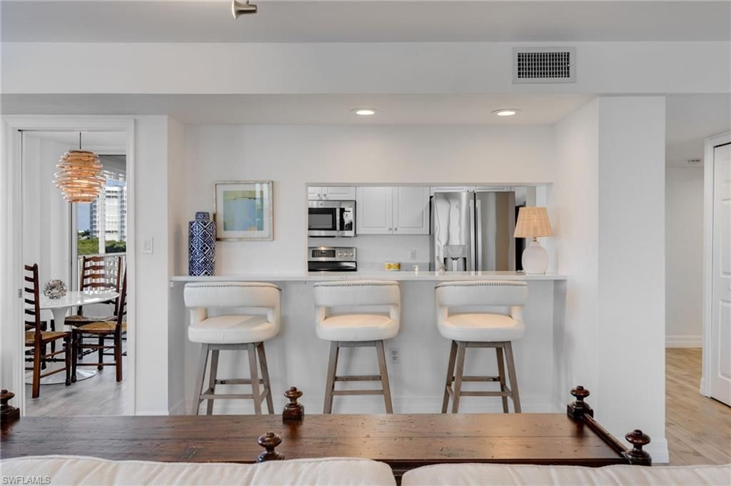 11118 Gulf Shore Dr, Unit A401, Naples, FL 34108 Photo