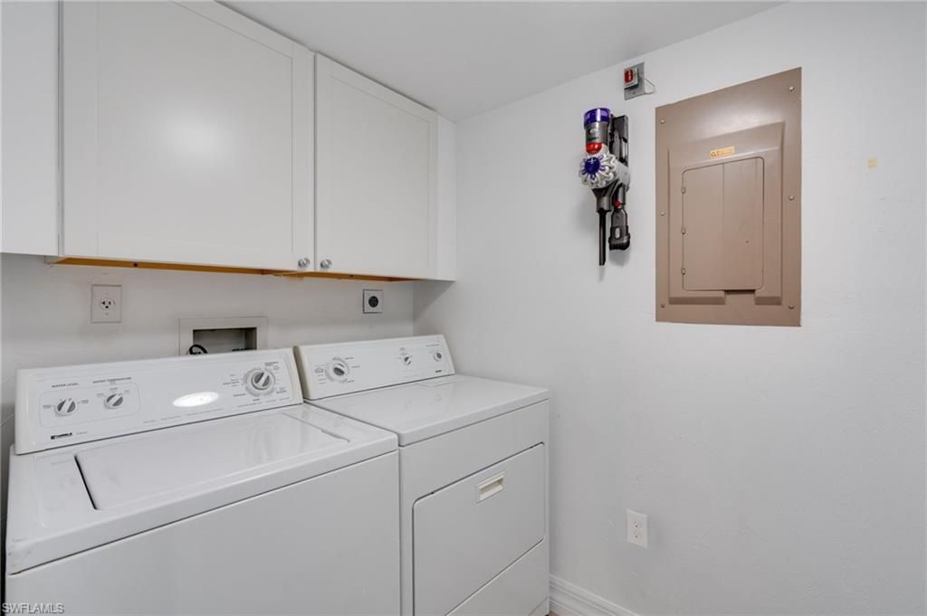 11118 Gulf Shore Dr, Unit A401, Naples, FL 34108 Photo