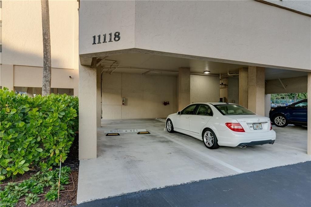 11118 Gulf Shore Dr, Unit A401, Naples, FL 34108 Photo