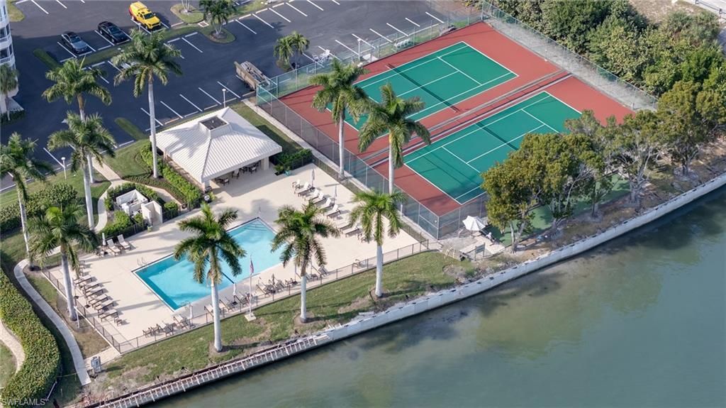 11118 Gulf Shore Dr, Unit A401, Naples, FL 34108 Photo