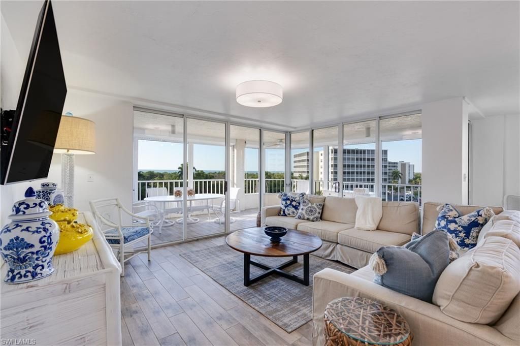 11118 Gulf Shore Dr, Unit A401, Naples, FL 34108 Photo