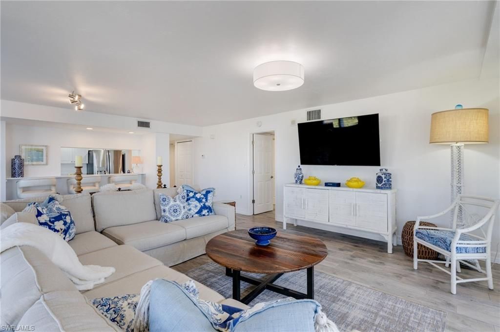 11118 Gulf Shore Dr, Unit A401, Naples, FL 34108 Photo