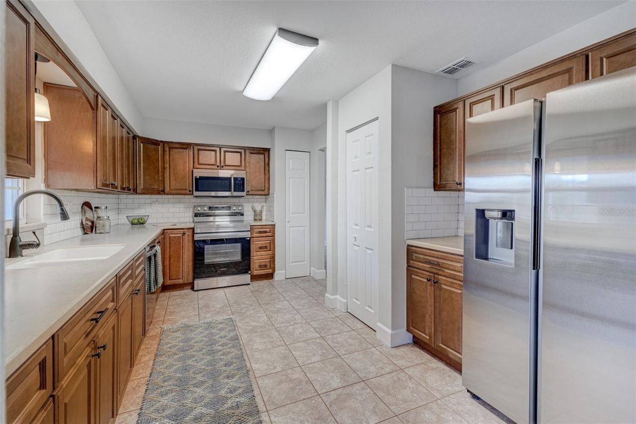 926 Meadowood Drive, Lakeland, FL 33809 Photo