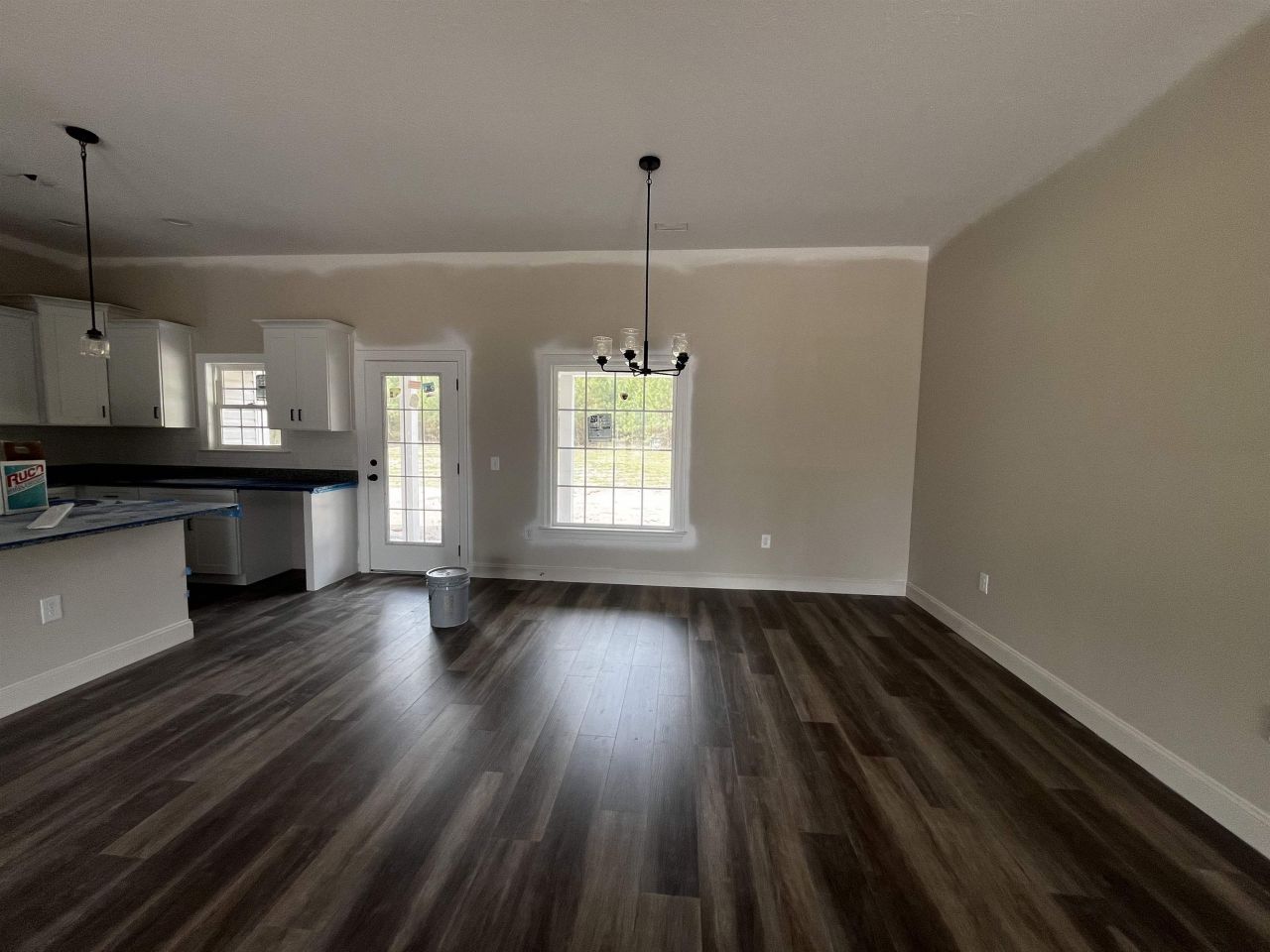 994 Inglewood Dr. Photo 2