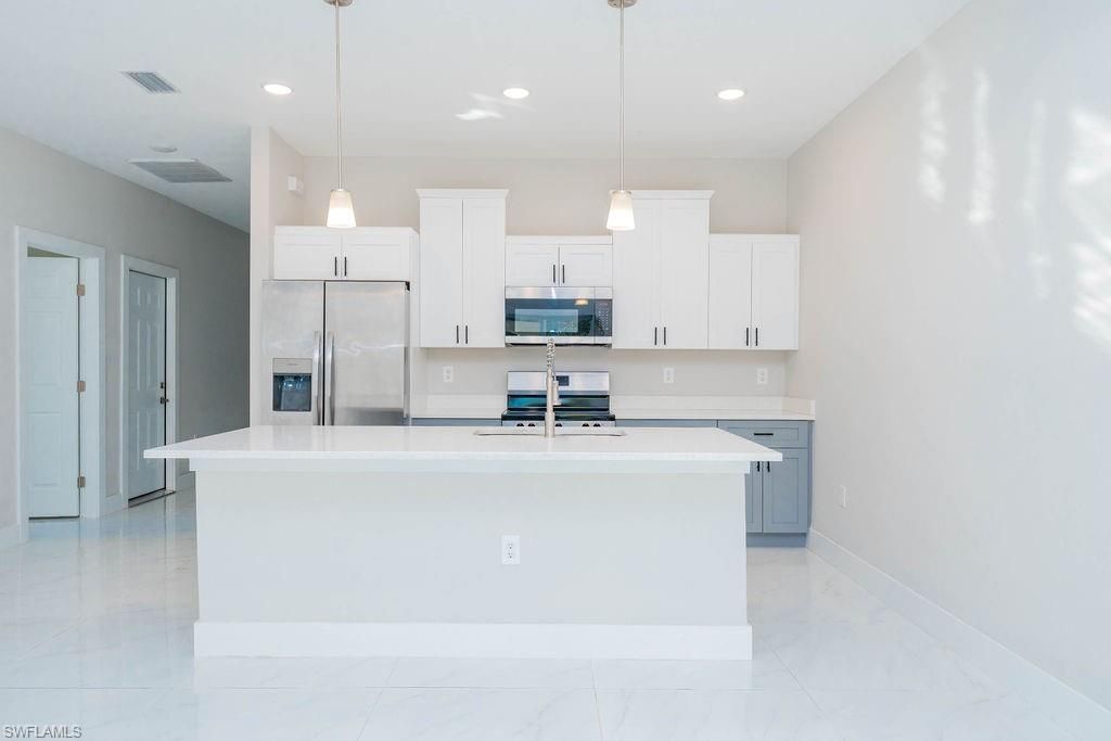 4417-4419 22nd St Sw, Lehigh Acres, FL 33973 Photo